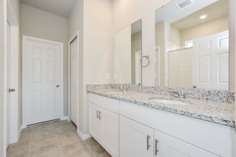 2,795/Mo, 2503 Gold Dust Drive Minneola, FL 34715 Main Bathroom View