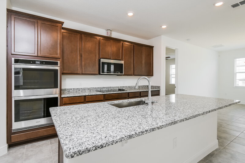 3,900/Mo, 2307 Raven Ridge Road Minneola, FL 34715 Kitchen View