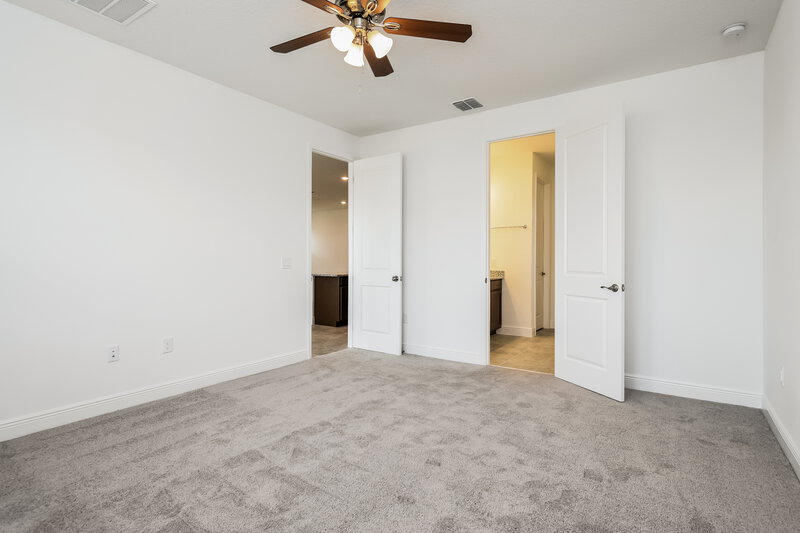 3,900/Mo, 2307 Raven Ridge Road Minneola, FL 34715 Main Bedroom View 2