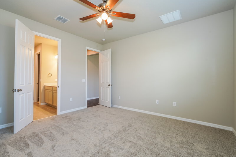2,770/Mo, 2294 Raven Ridge Road Minneola, FL 34715 Main Bedroom View 2