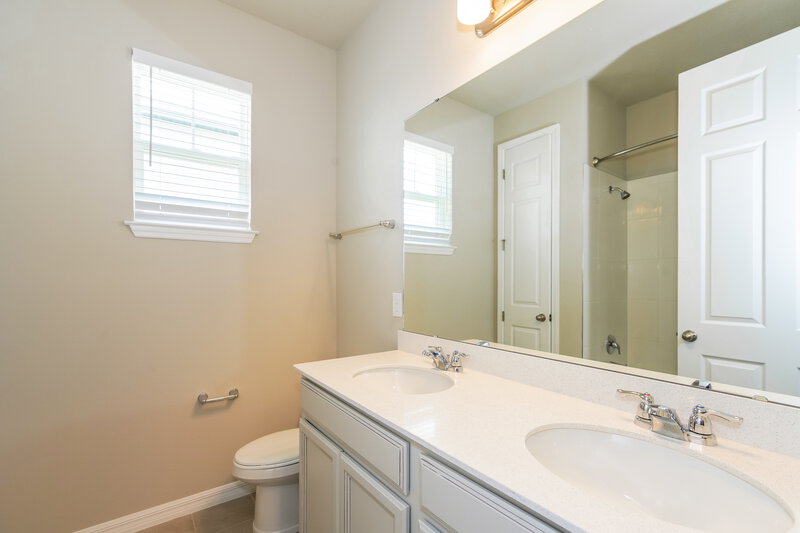 2,770/Mo, 2294 Raven Ridge Road Minneola, FL 34715 Bathroom View