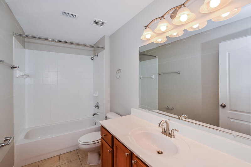 2,670/Mo, 12436 Sophiamarie Loop Orlando, FL 32828 Bathroom View