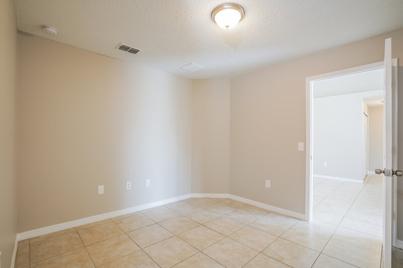 2,030/Mo, 367 Alegriano Ct Kissimmee, FL 34758 Bedroom View 3