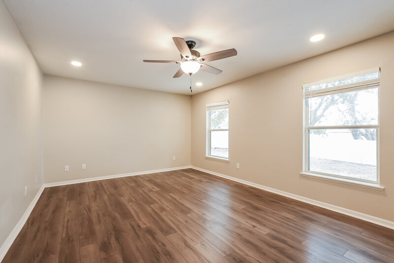 2,130/Mo, 7545 Sloewood Dr Leesburg, FL 34748 Living Room View