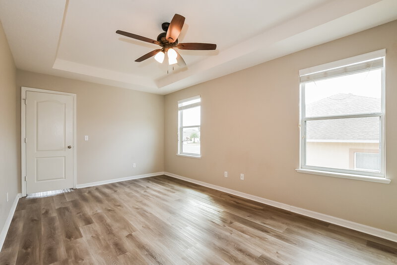 2,130/Mo, 7545 Sloewood Dr Leesburg, FL 34748 Main Bedroom View