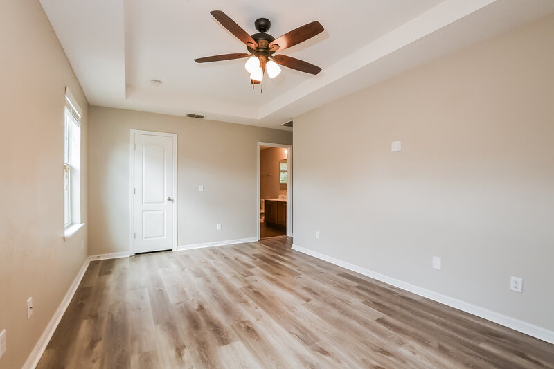 2,130/Mo, 7545 Sloewood Dr Leesburg, FL 34748 Main Bedroom View 2