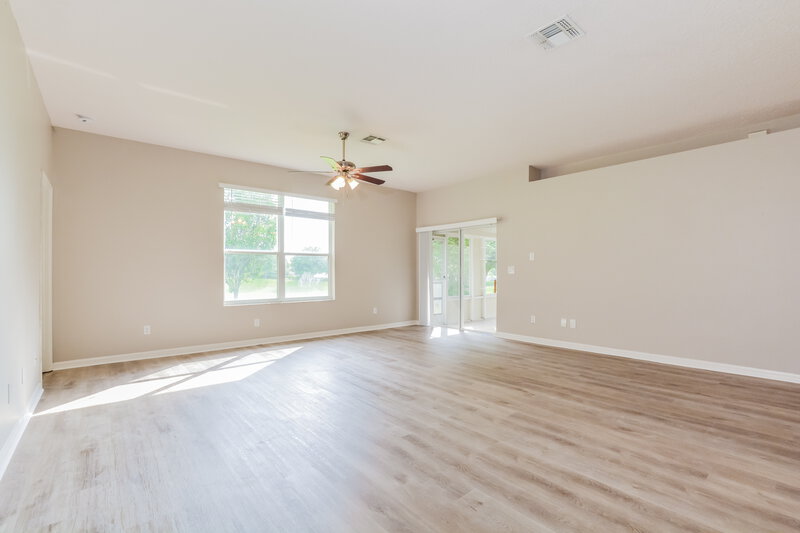 2,200/Mo, 3720 Fallscrest Cir Clermont, FL 34711 Living Room View 2