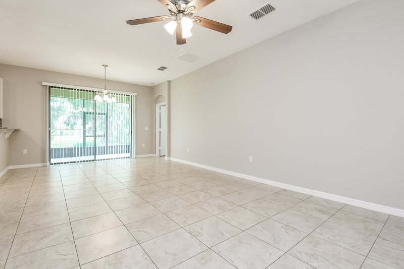 2,110/Mo, 2914 Vista Ct Kissimmee, FL 34744 Living Room View 2