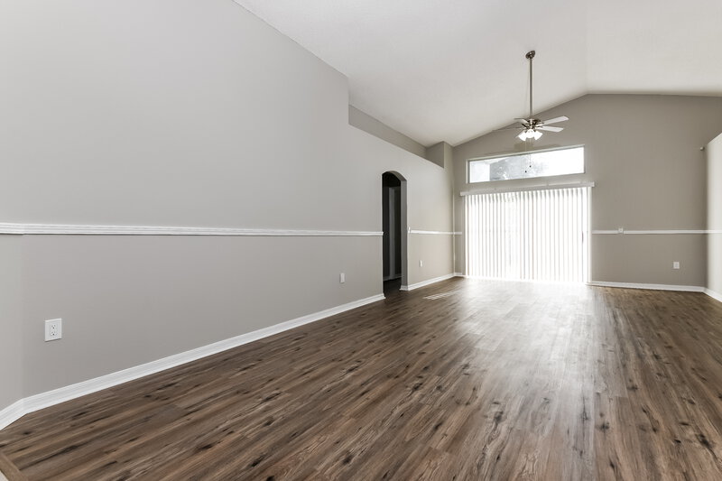 2,660/Mo, 1962 Lady Elisabeth Ave Orlando, FL 32826 Living Room View