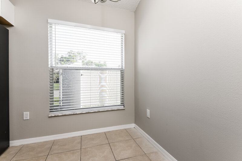 2,660/Mo, 1962 Lady Elisabeth Ave Orlando, FL 32826 Breakfast Nook View
