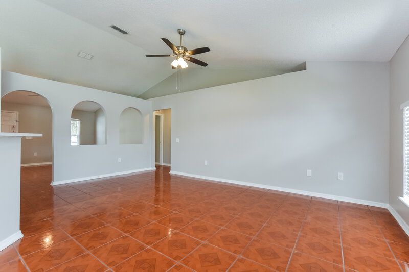 1,665/Mo, 421 Eagle Dr Poinciana, FL 34759 Living Room View 3