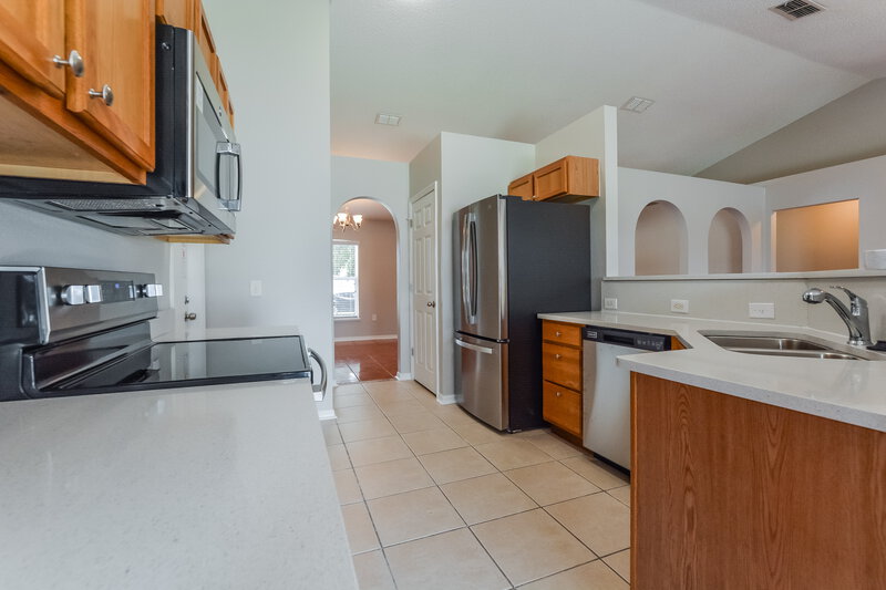 1,665/Mo, 421 Eagle Dr Poinciana, FL 34759 Kitchen View 2