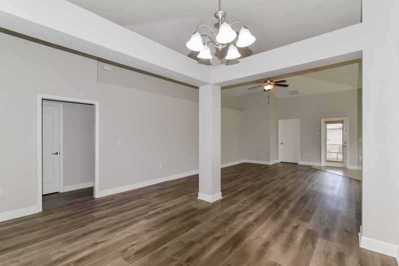 3,050/Mo, 905 Chestnut Dr Fruitland Park, FL 34731 Dining Room View