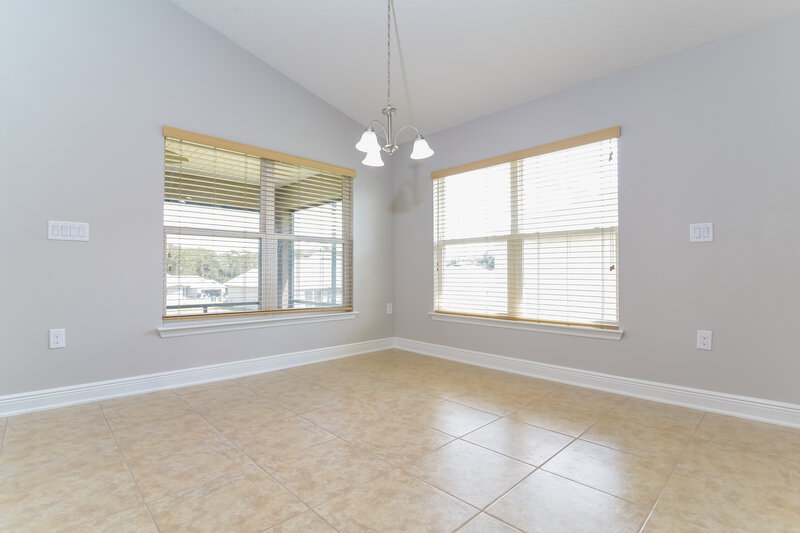 3,050/Mo, 905 Chestnut Dr Fruitland Park, FL 34731 Breakfast Nook View
