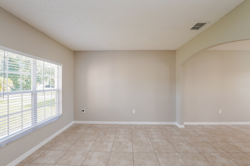 1,985/Mo, 717 Martin Ln Kissimmee, FL 34759 Family Room View