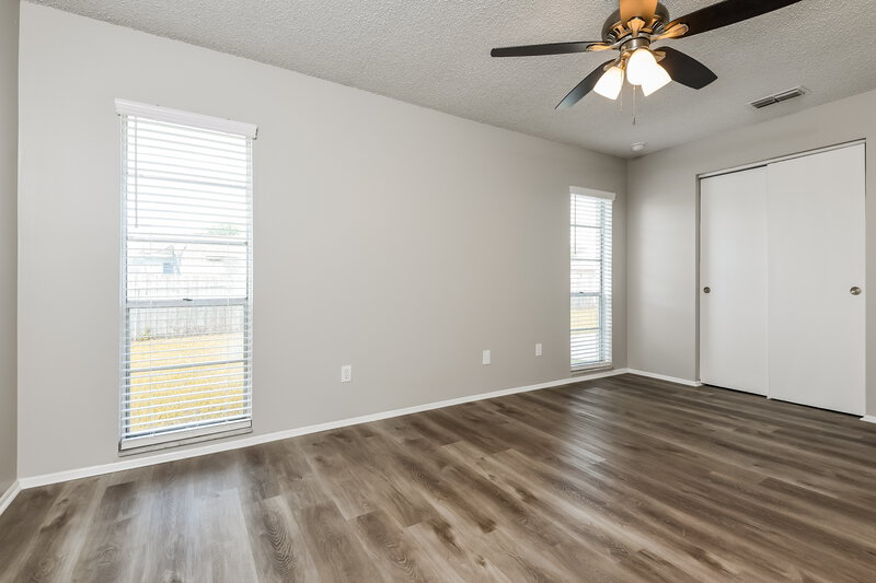 2,230/Mo, 214 Florida Pkwy Kissimmee, FL 34743 Main Bedroom View