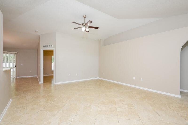 2,060/Mo, 16945 Corner Bay Ct Orlando, FL 32820 Living Room View 2