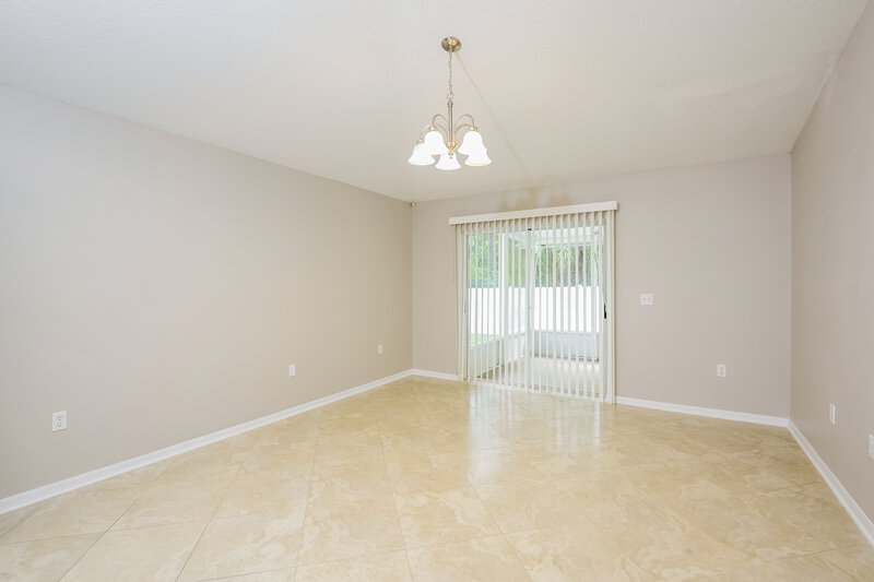 2,060/Mo, 16945 Corner Bay Ct Orlando, FL 32820 Dining Room View