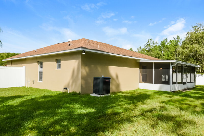 2,060/Mo, 16945 Corner Bay Ct Orlando, FL 32820 Rear View