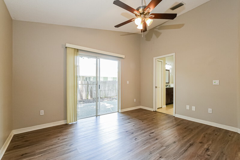 2,395/Mo, 160 Burnsed Pl Oviedo, FL 32765 Main Bedroom View 2