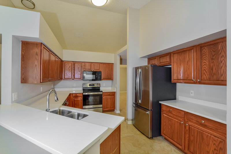 2,180/Mo, 3813 Shawn Cir Orlando, FL 32826 Kitchen View