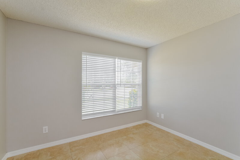 2,180/Mo, 3813 Shawn Cir Orlando, FL 32826 Bedroom View