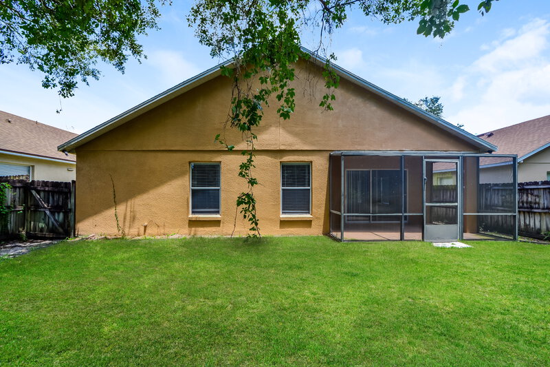 2,180/Mo, 3813 Shawn Cir Orlando, FL 32826 Rear View