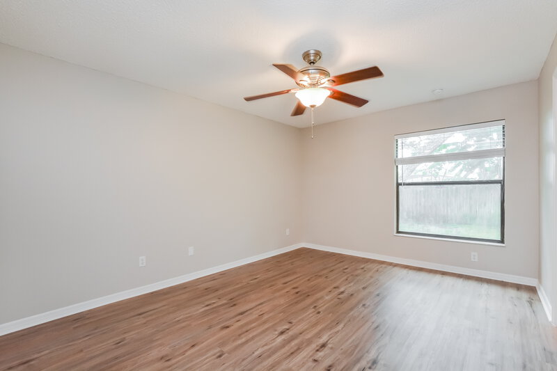 2,430/Mo, 2701 Bolton Bnd Orlando, FL 32817 Main Bedroom View