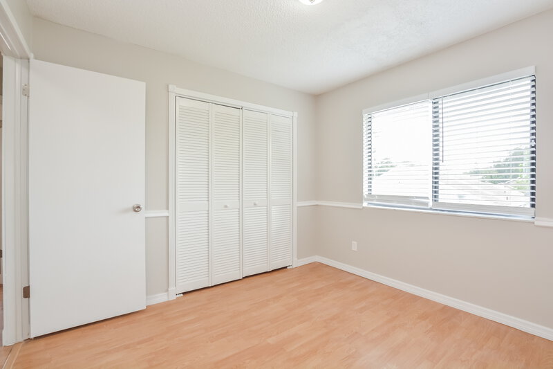 2,350/Mo, 410 Red Coat Ln Orlando, FL 32825 Bedroom View 3