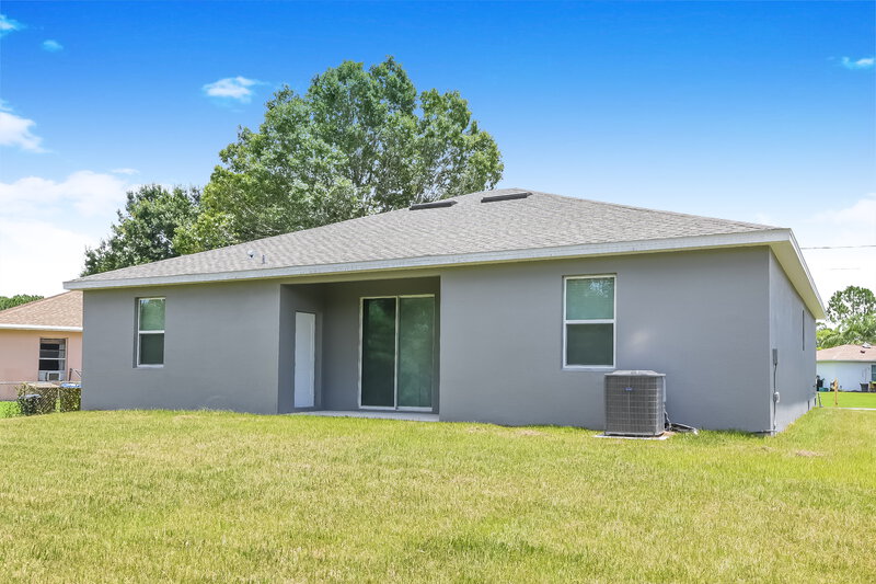 2,205/Mo, 604 Gaul Way Kissimmee, FL 34759 Rear View