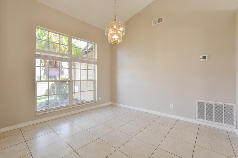 2,440/Mo, 12638 Beltingle Ct Orlando, FL 32837 Dining Room View