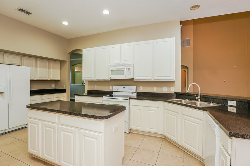 4,480/Mo, 3637 Rochelle Ln Apopka, FL 32712 Kitchen View