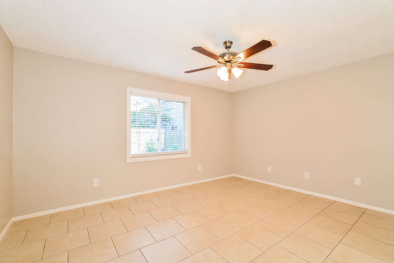 2,240/Mo, 119 Alder Ct Sanford, FL 32773 Living Room View 2