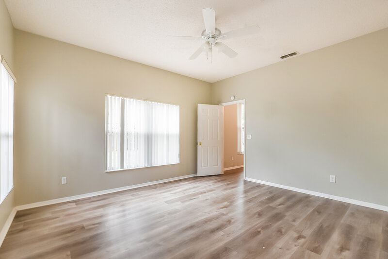 2,470/Mo, 1760 Sparkling Water Cir Ocoee, FL 34761 Main Bedroom View 2