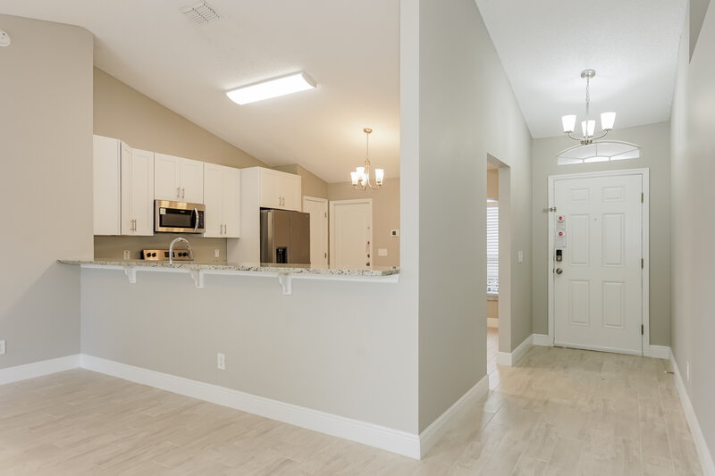 1,615/Mo, 308 Erie Ct Poinciana, FL 34759 Living Room View