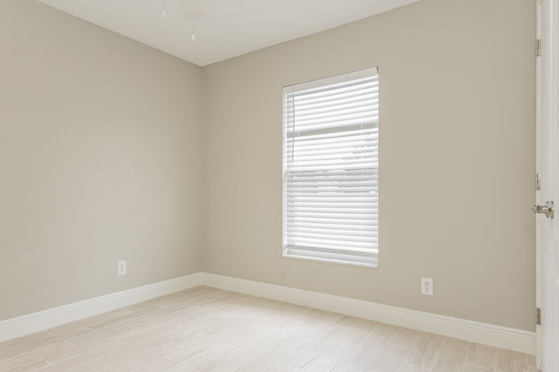 1,615/Mo, 308 Erie Ct Poinciana, FL 34759 Bedroom View