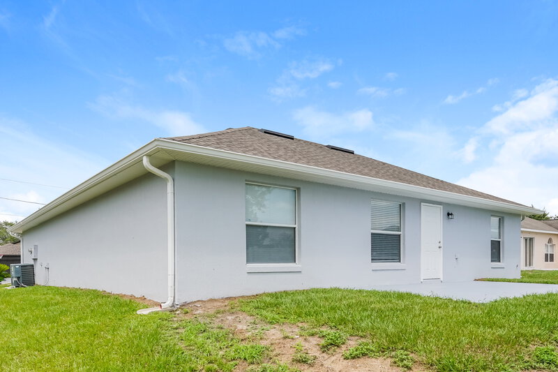 1,615/Mo, 308 Erie Ct Poinciana, FL 34759 Rear View