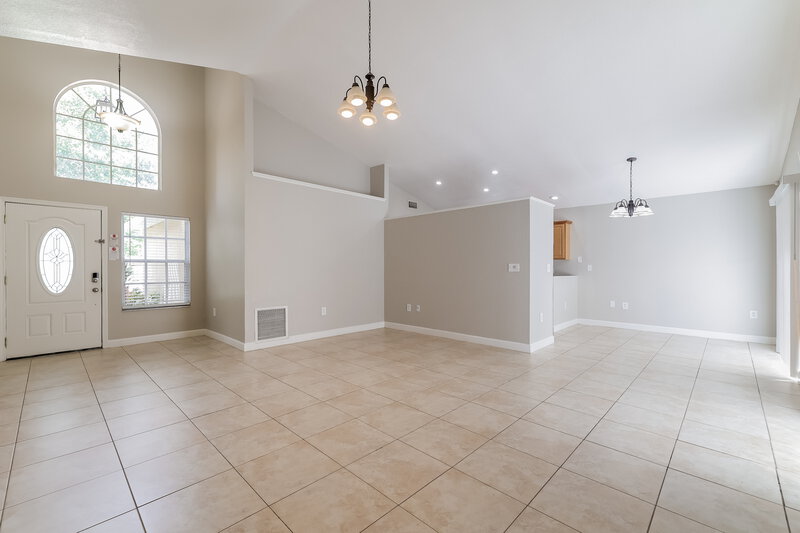 2,320/Mo, 2120 Cuxham Ct Orlando, FL 32837 Living Room View