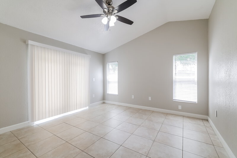 2,320/Mo, 2120 Cuxham Ct Orlando, FL 32837 Main Bedroom View