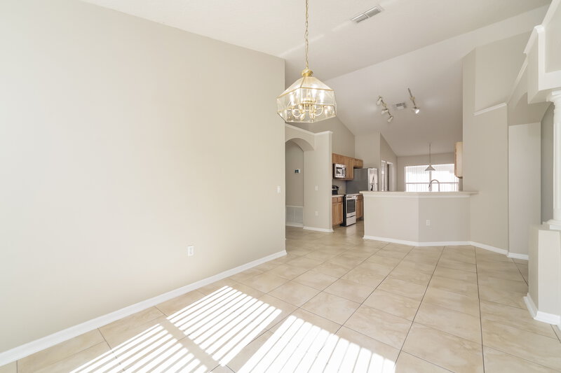 2,045/Mo, 133 Thornbury Dr Kissimmee, FL 34744 Dining Room View 2