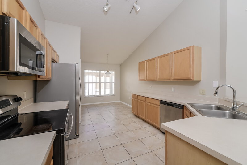 2,045/Mo, 133 Thornbury Dr Kissimmee, FL 34744 Kitchen View