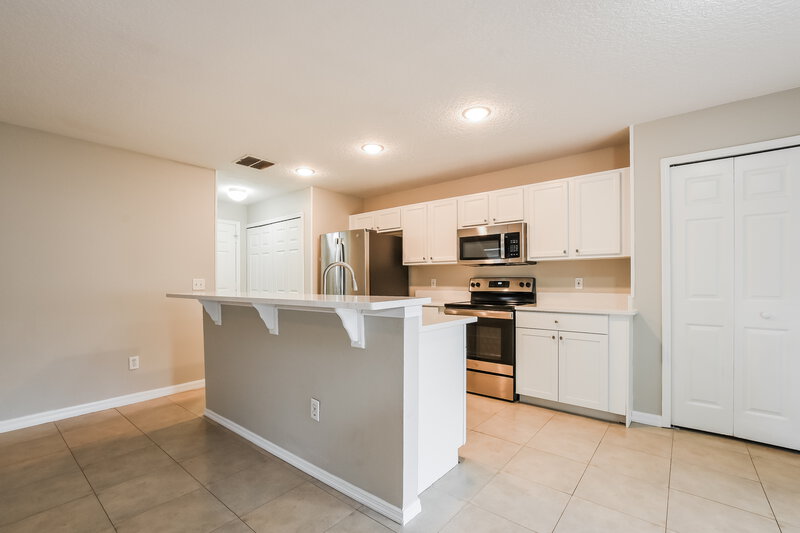 2,440/Mo, 13210 Moss Hollow Ct Orlando, FL 32828 Kitchen View