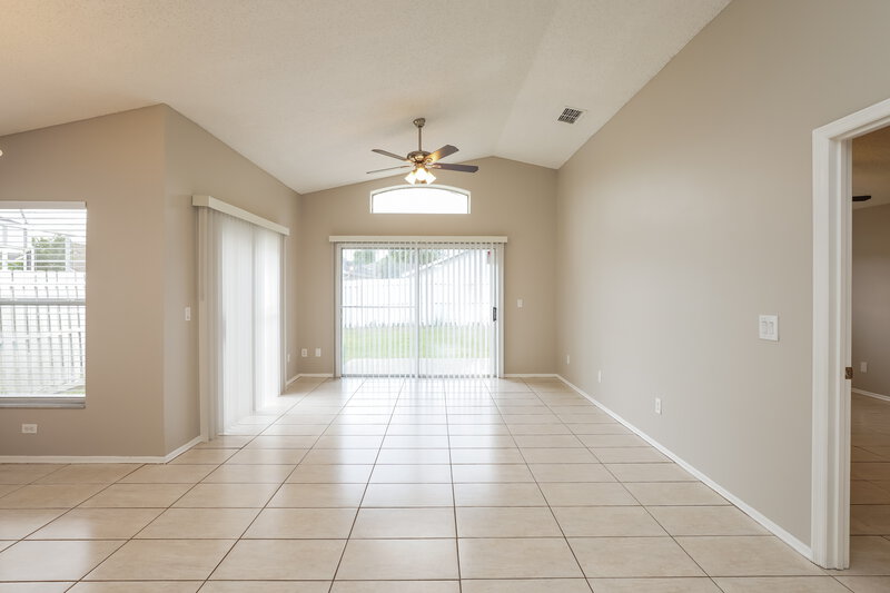 2,275/Mo, 13318 Greenpointe Dr Orlando, FL 32824 Living Room View