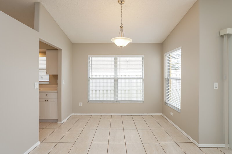 2,275/Mo, 13318 Greenpointe Dr Orlando, FL 32824 Dining Room View