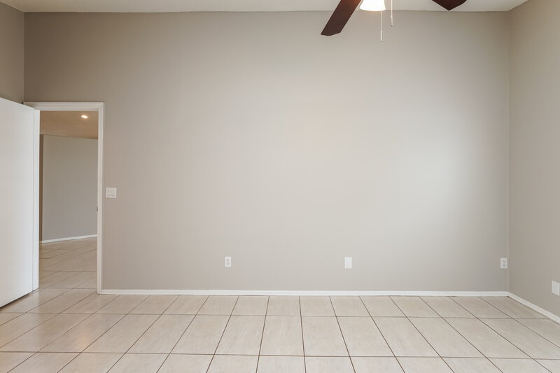 2,275/Mo, 13318 Greenpointe Dr Orlando, FL 32824 Main Bedroom View 2