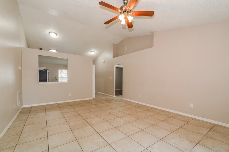 2,445/Mo, 3229 New Mexico Ct Orlando, FL 32826 Living Room View