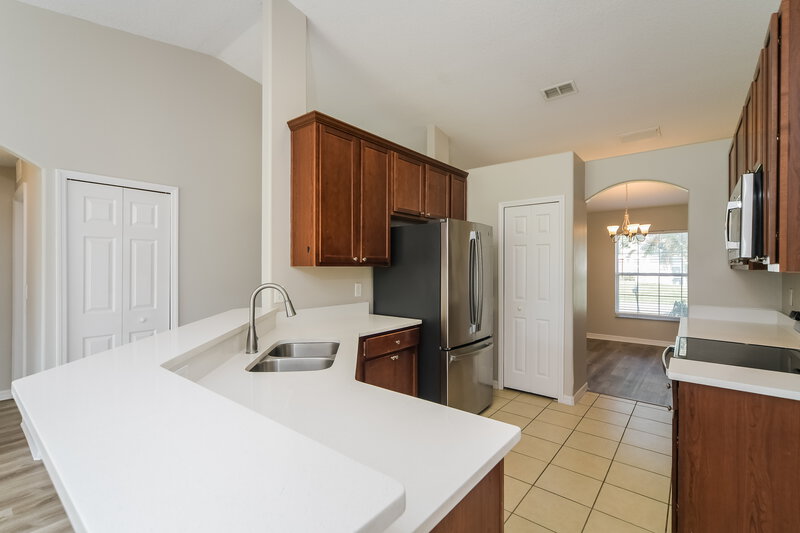 1,860/Mo, 828 Cabaret Ct Kissimmee, FL 34759 Kitchen View 2