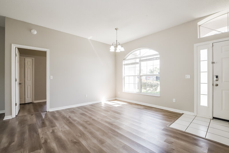 2,405/Mo, 1409 Center St Ocoee, FL 34761 Living Room View 2