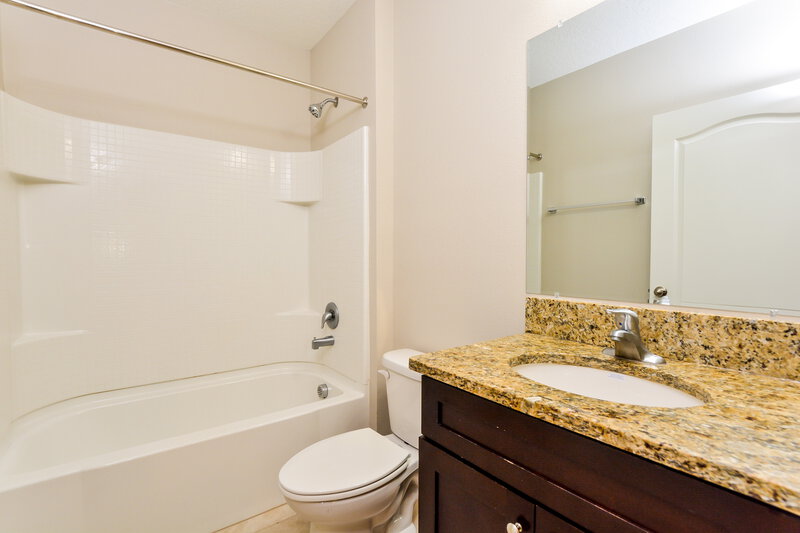 2,335/Mo, 3069 Timber Hawk Cir Ocoee, FL 34761 Main Bathroom View