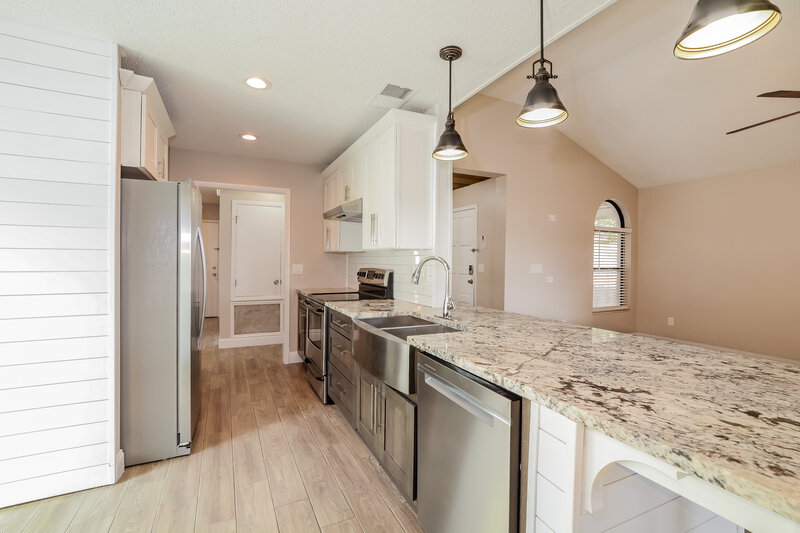 2,820/Mo, 3510 Buffam Pl Casselberry, FL 32707 Kitchen View
